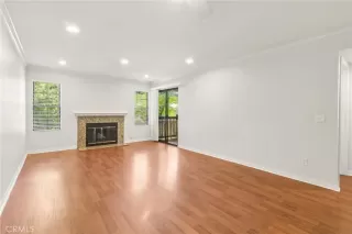Photo #2: DW26096350 Listing 