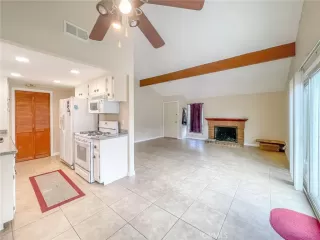 Photo #6: EV22252347 Listing