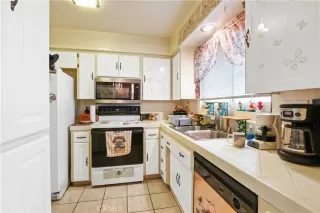 Photo #5: EV24090072 Listing