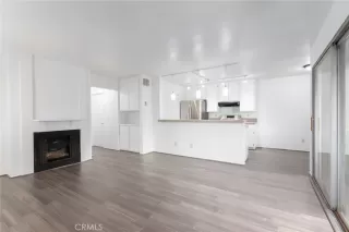 Photo #2: FR23154572 Listing 