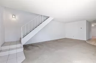 Photo #3: FR23188477 Listing