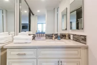 Photo #3: FR24073267 Listing 