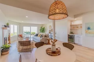 Photo #4: FR25138796 Listing