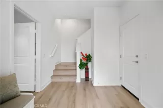 Photo #1: IG23093896 Listing