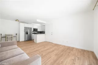 Photo #4: IG25140276 Listing