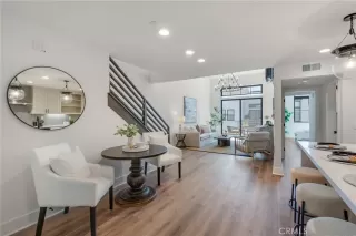 Photo #4: IG25153781 Listing