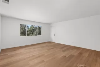 Photo #5: IG25167919 Listing