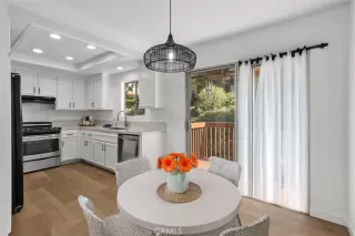 Photo #6: IG25167919 Listing