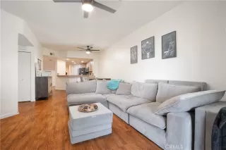 Photo #5: IG25175380 Listing