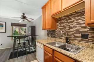 Photo #6: IG25236314 Listing