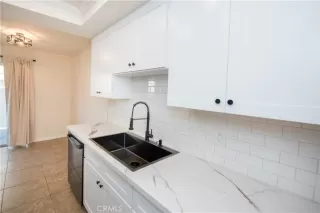 Photo #4: IG26032277 Listing 