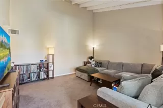 Photo #6: IG26044430 Listing 