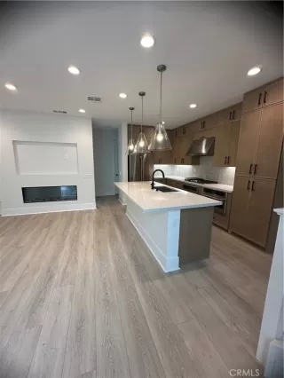 Photo #1: IG26117871 Listing