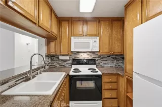 Photo #5: IG26133103 Listing