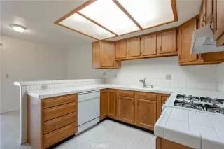 Photo #5: IV23054454 Listing