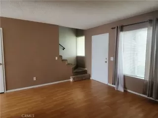 Photo #3: IV23135736 Listing