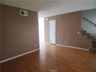 Photo #4: IV23135736 Listing