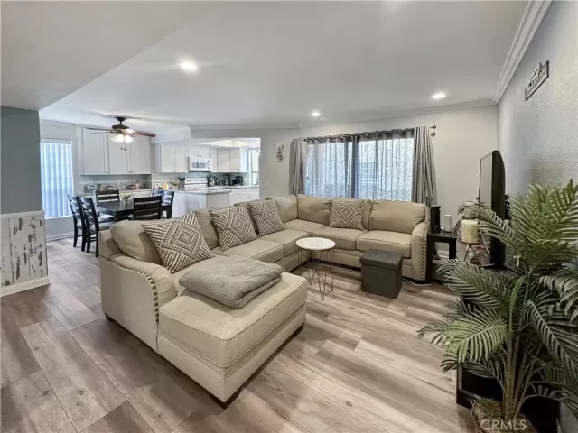 MLS: IV23184308 Condo For Sale