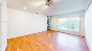 Photo #2: IV24023346 Listing