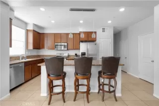 Photo #4: IV24254215 Listing