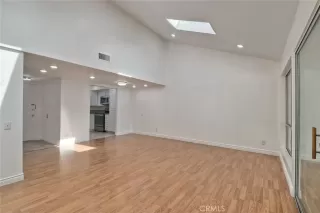 Photo #1: IV25015898 Listing