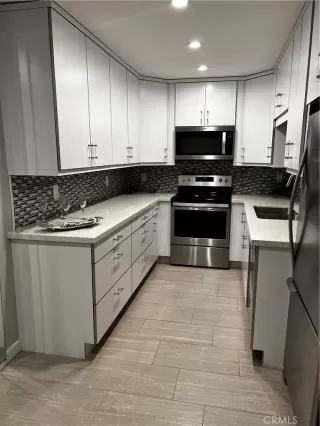 Photo #2: IV25120612 Listing 