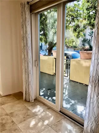 Photo #3: IV25133141 Listing