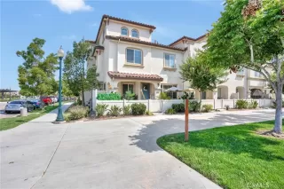 Photo #3: IV25146131 Listing