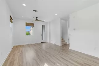 Photo #5: IV25159237 Listing 