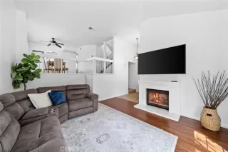 Photo #3: IV25192179 Listing 