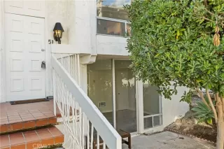 Photo #1: IV25281117 Listing