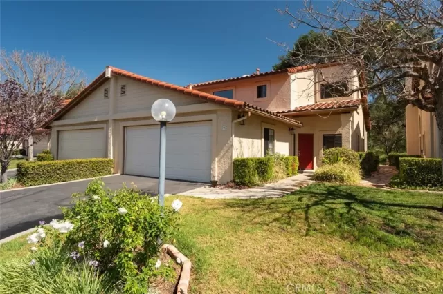 MLS: IV26069511 Condo For Sale