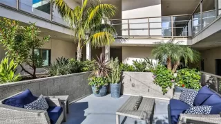 Photo #2: IV26081079 Listing 