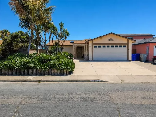 MLS: IV26155982 Condo For Sale