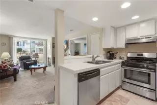 Photo #6: LG25142452 Listing