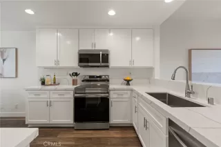 Photo #2: LG26004102 Listing 