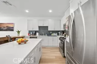 Photo #6: MB25185712 Listing 