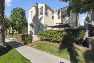 Photo #4: MB25268180 Listing 