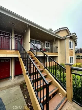 Photo #3: MC22255609 Listing