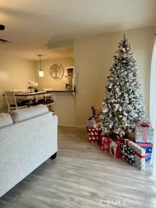 Photo #6: MC22255609 Listing