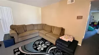 Photo #4: ND22228425 Listing