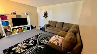 Photo #5: ND22228425 Listing