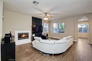 Photo #3: ND22235736 Listing