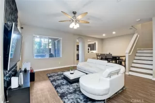 Photo #6: ND22235736 Listing