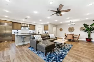 Photo #4: ND23005635 Listing 