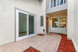 Photo #3: ND23035270 Listing 