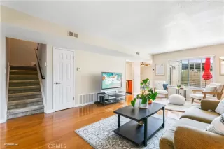 Photo #5: ND23035270 Listing 