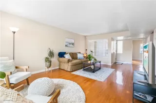 Photo #6: ND23035270 Listing 