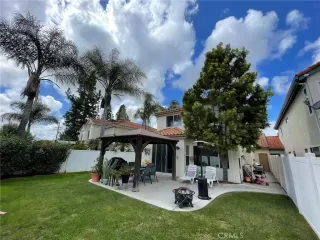 Photo #5: ND23050857 Listing