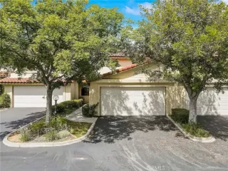 Photo #2: ND23109935 Listing 